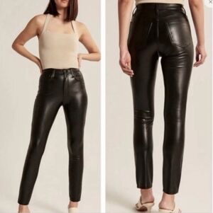 ABERCROMBIE Curve Love Vegan Leather Black Skinny Pant Stretch Size 33 14